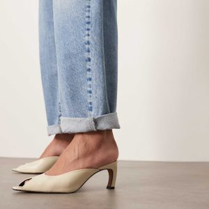 ARRANGE Agnes premium leather heeled mules in off white